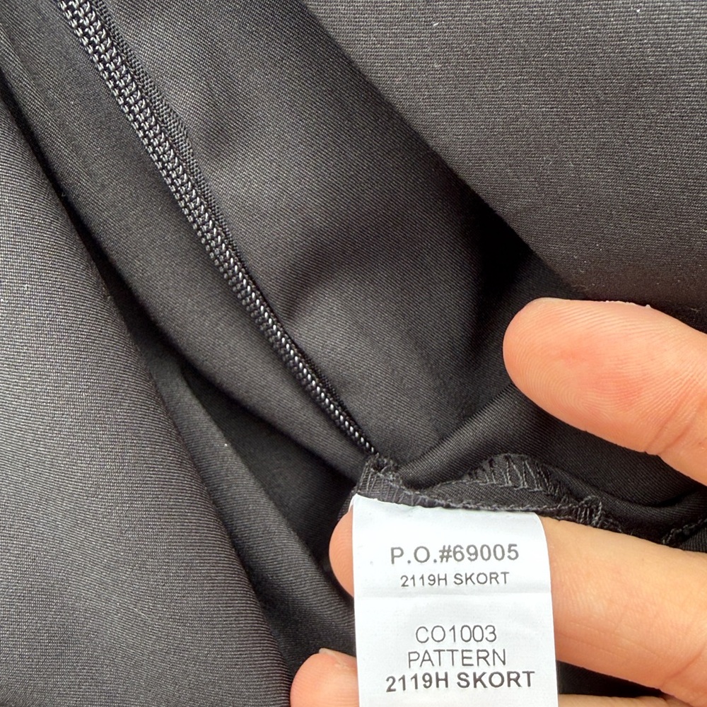 Smallwoods | Black Horizon Skort size 10 - Picture 5 of 5